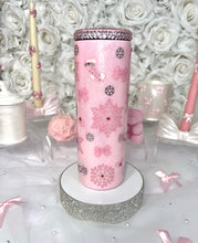 Load image into Gallery viewer, 20oz peekaboo snowflake tumbler