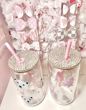 Load image into Gallery viewer, 16oz Clear Glass, bamboo lid, WINTER theme tumbler