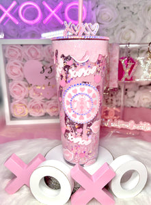 🩷 XOXO & Lips drip Tumbler🩷