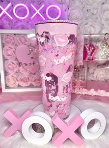 🩷 XOXO & Lips drip Tumbler🩷