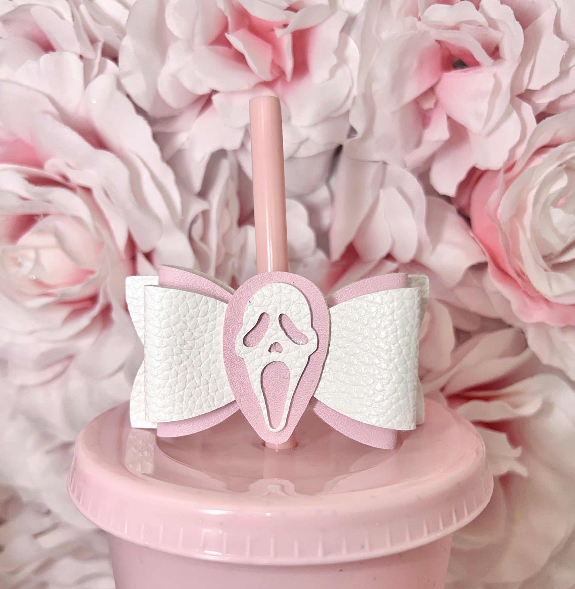 Pink bow straw topper