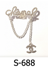 Load image into Gallery viewer, Glam Croc Charms -4
