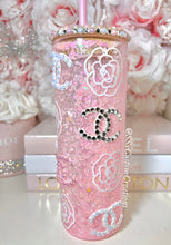 Load image into Gallery viewer, Double wall SnowGlobe GLASS tumbler
